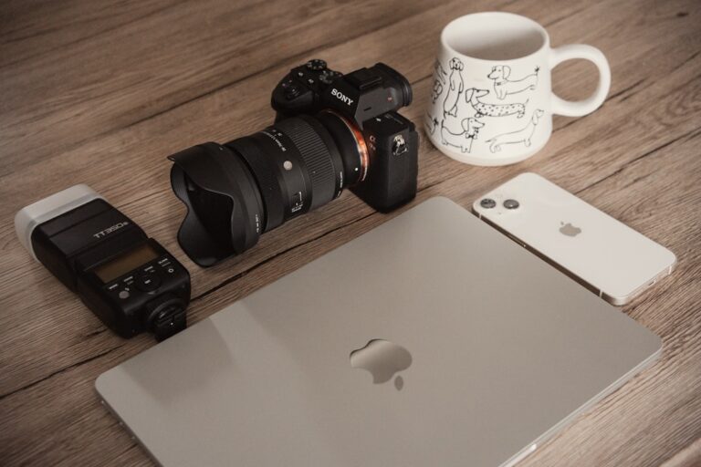 Exploring Unique Travel Gadgets for Every Type of Traveler